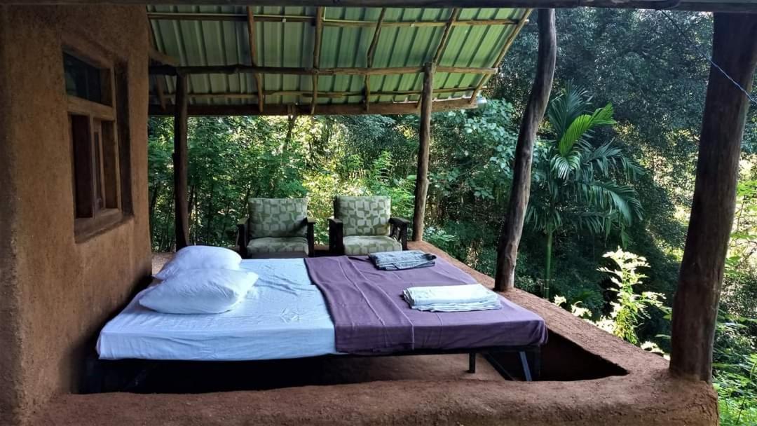 Chalet In The Jungle Pallegama الغرفة الصورة